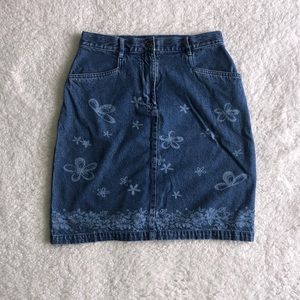 Christopher & Banks Printed Jean Skirt. Size 6.